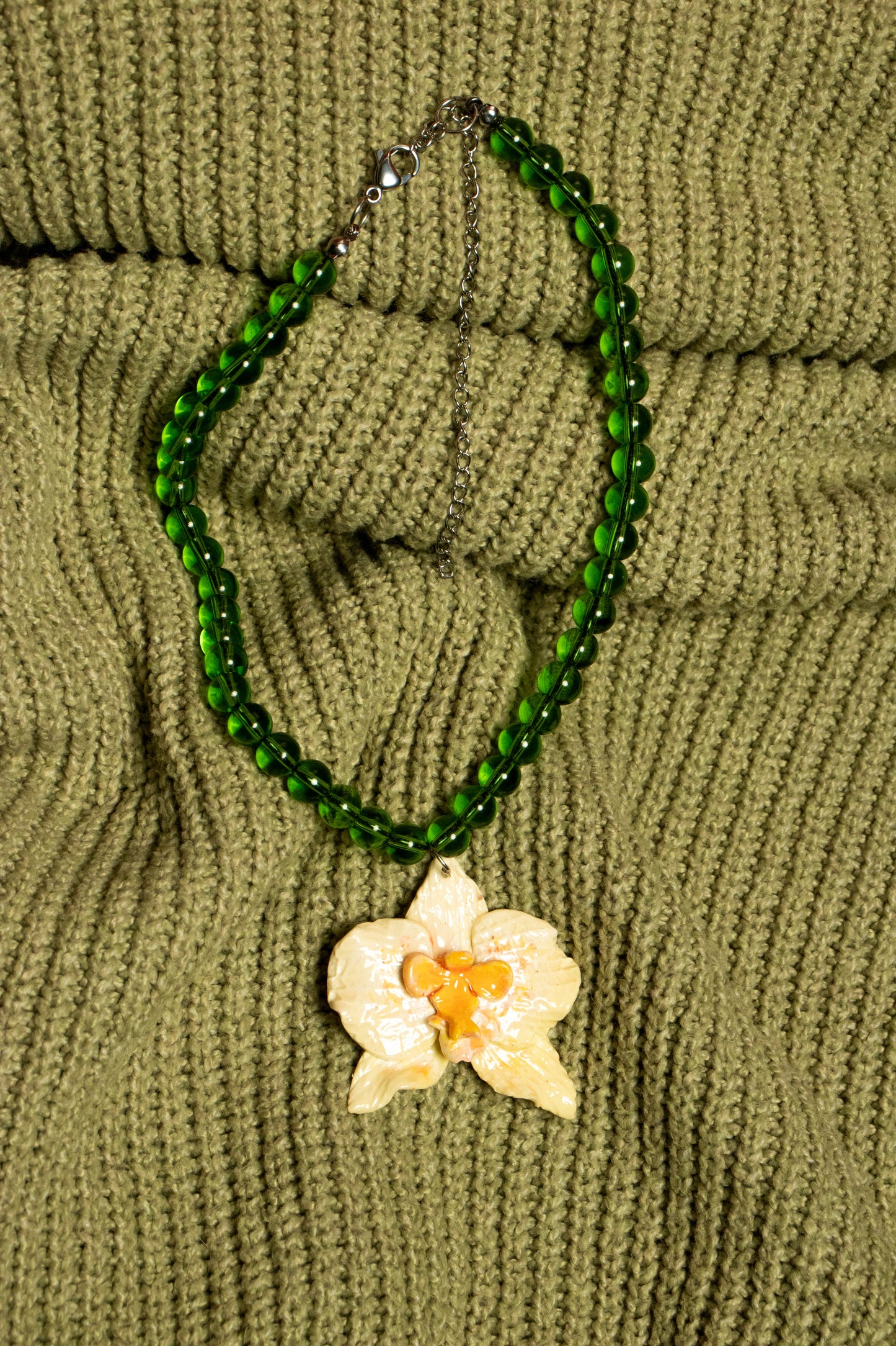 Collar orquídea sofisticada