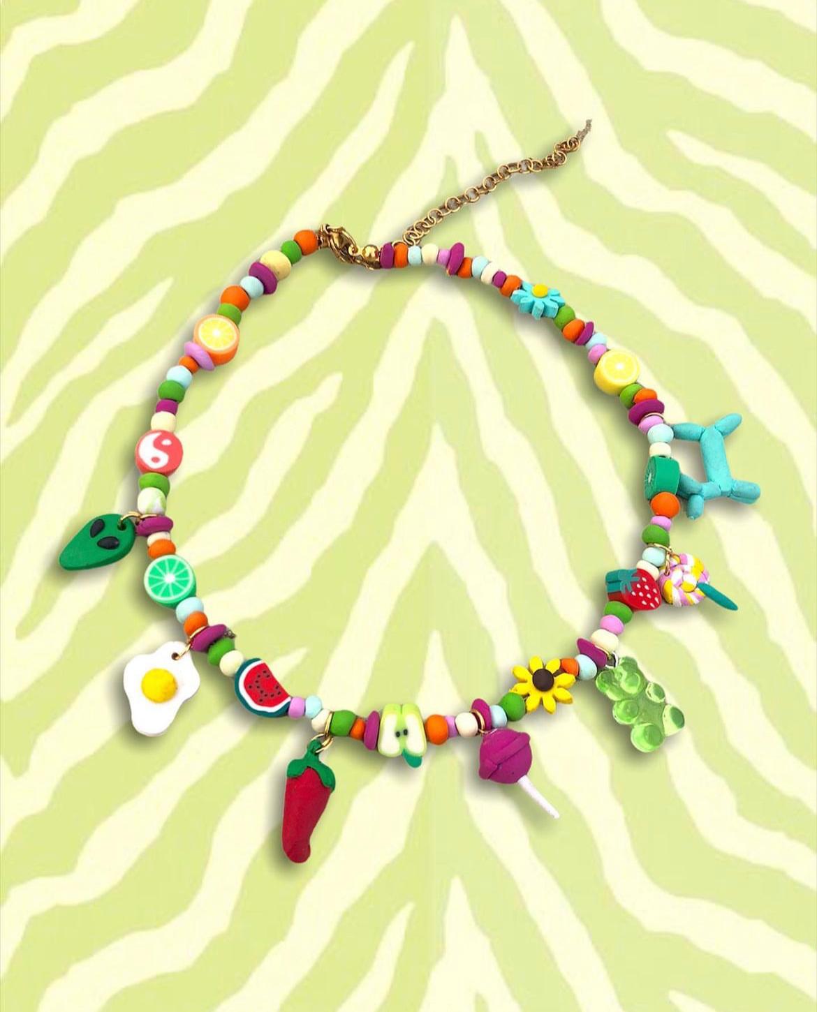 Chocker Juanita
